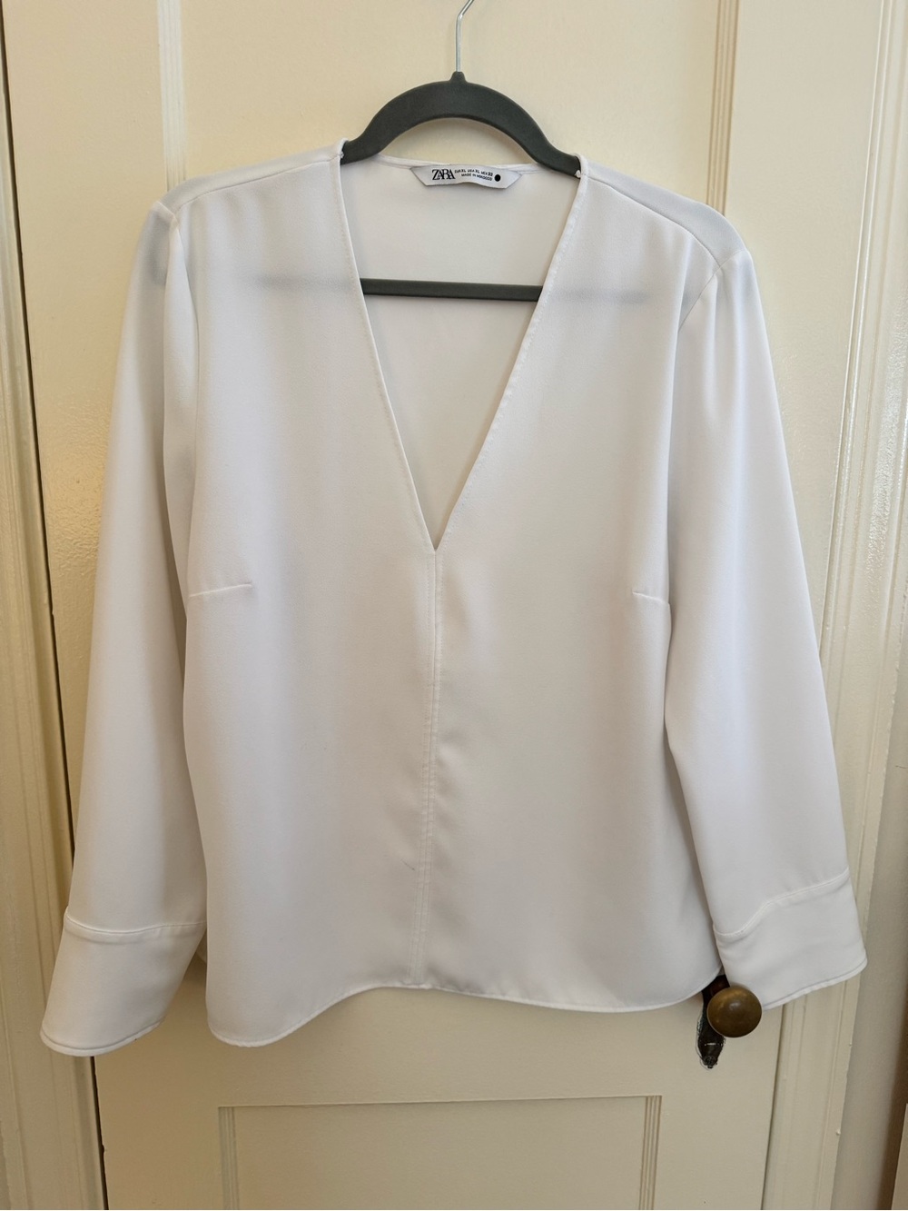 ZARA White V-Neck Long Sleeve Blouse - Minimal Chic